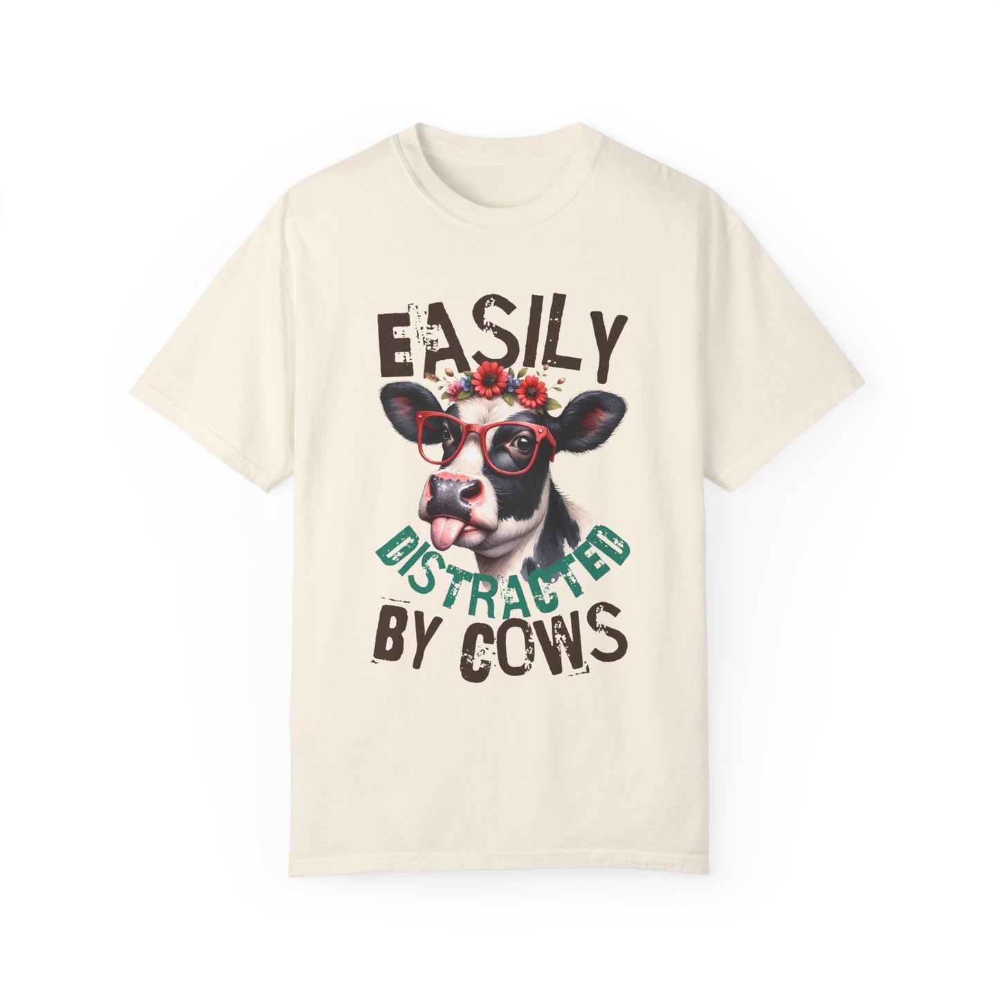 Easily distracted by cows Unisex Garment-Dyed T-Shirt - Casual Vintage Style for Everyday Wear